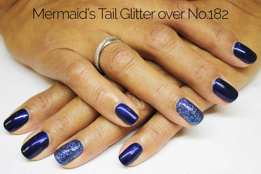 Bio Sculpture Essence Glitter Mermaids Tale 5g – ultra-fine iridescent blue and green glitter for sparkling, ocean-inspired nail art designs