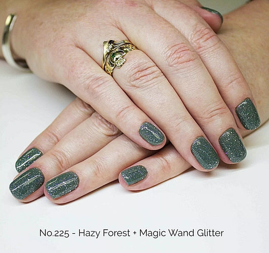 Bio Sculpture Essence Glitter Magic Wand 4g – ultra-fine iridescent glitter for sparkling, creative nail art designs